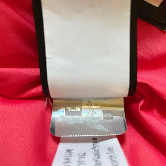 The North Face Kids’ 1996 Retro Nuptse Jacket In Paradise Pink - Picture 9 of 10